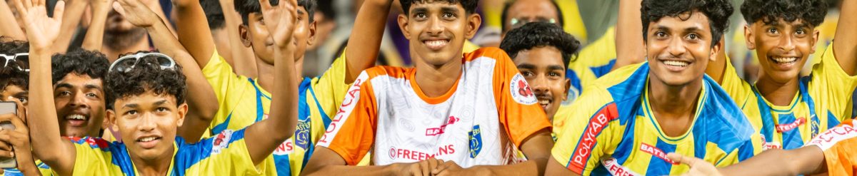 Kerala Blasters FC fans   during match 51 of the Indian Super League (ISL) 2024 -25 season played between Kerala Blasters FC vs Chennaiyin FC  held at the Jawaharlal Nehru Stadium  in Kerala on 24th November  2024.

Photos : Jayashyam M / Focus Sports / FSDL